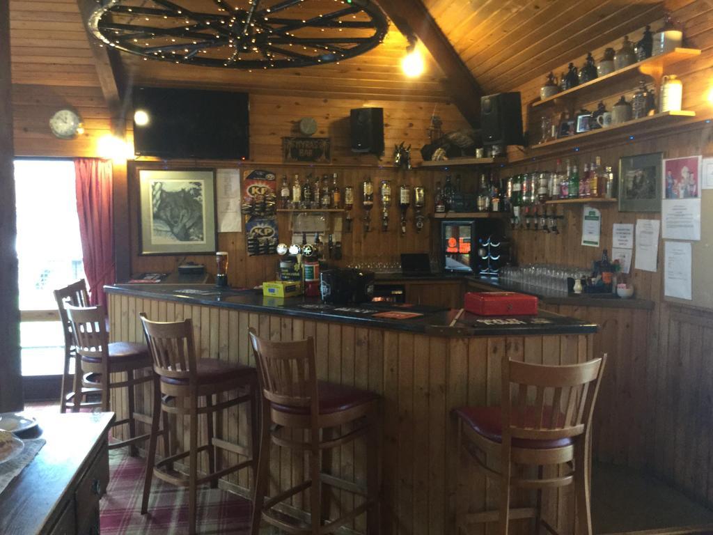 Capercaillie Hotell Killin Exteriör bild